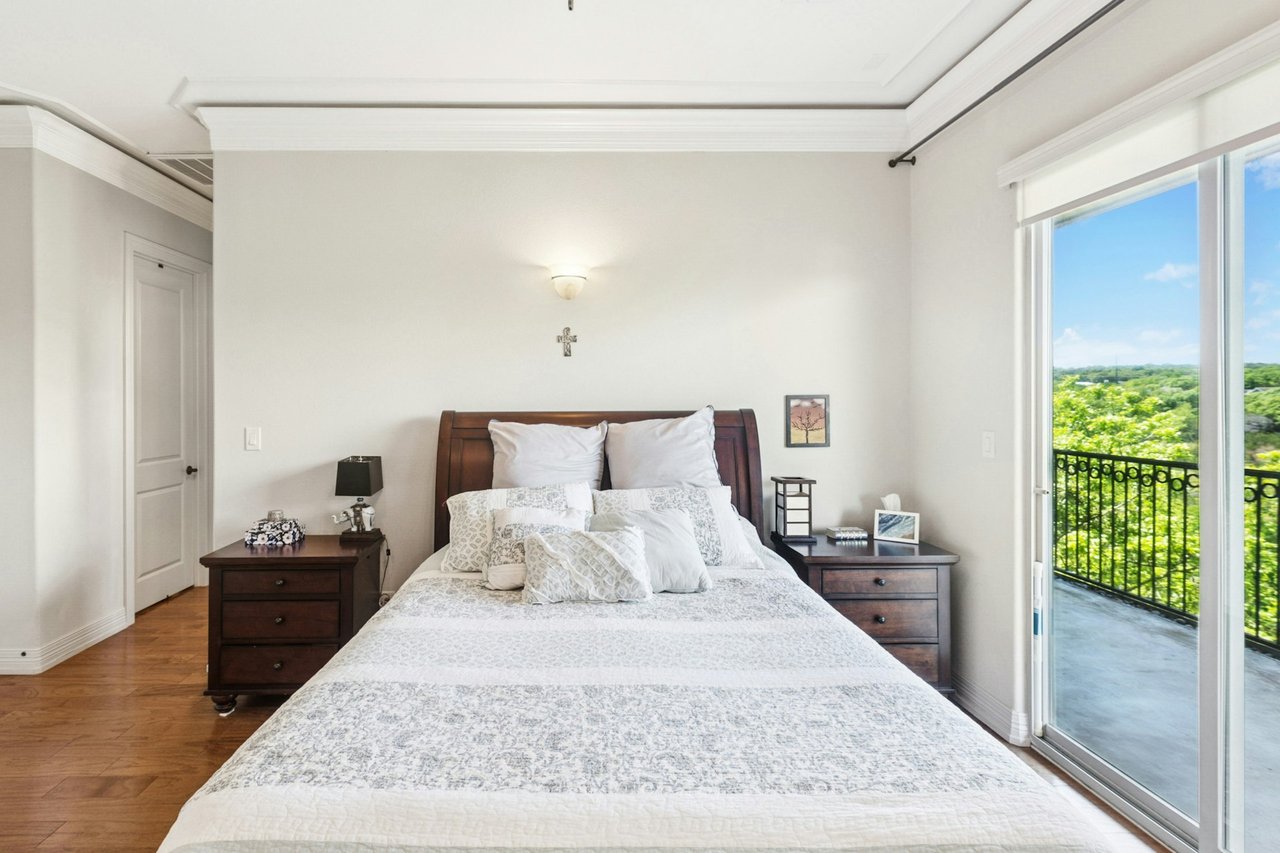 Pre-MLS Open House This Saturday 2-5PM!