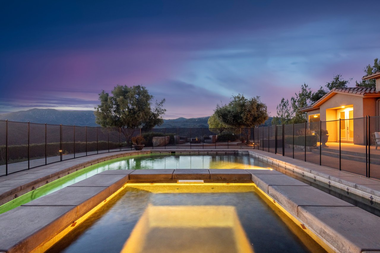 38355 Vista Del Bosque