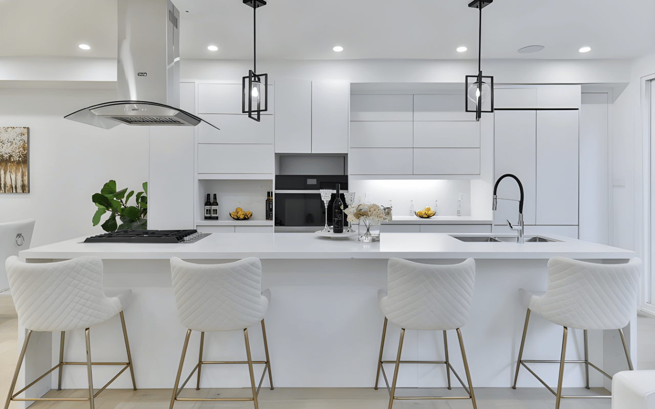 Ultimate Guide to Selling Your House cover