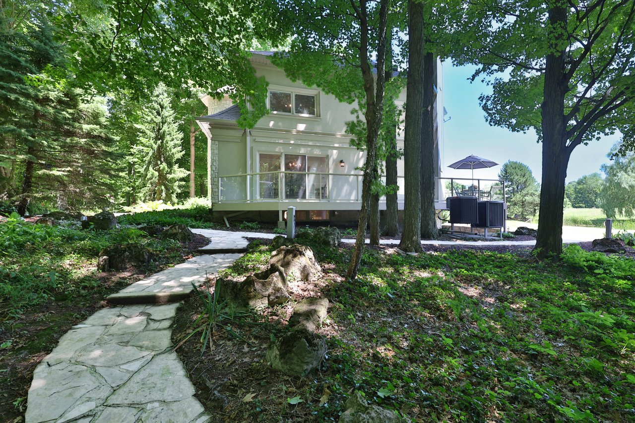 1270 1 Side Road, Burlington