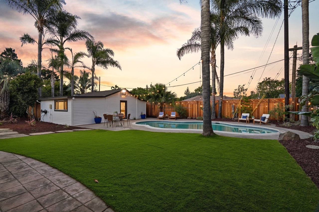 900 Eden AVE