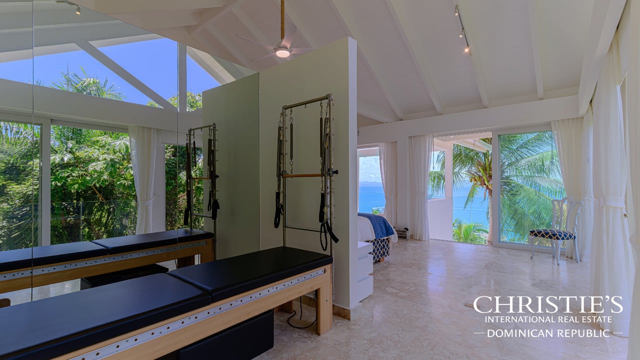 Luxury Ocean View Villa in the Puerto Bahía Resort Community