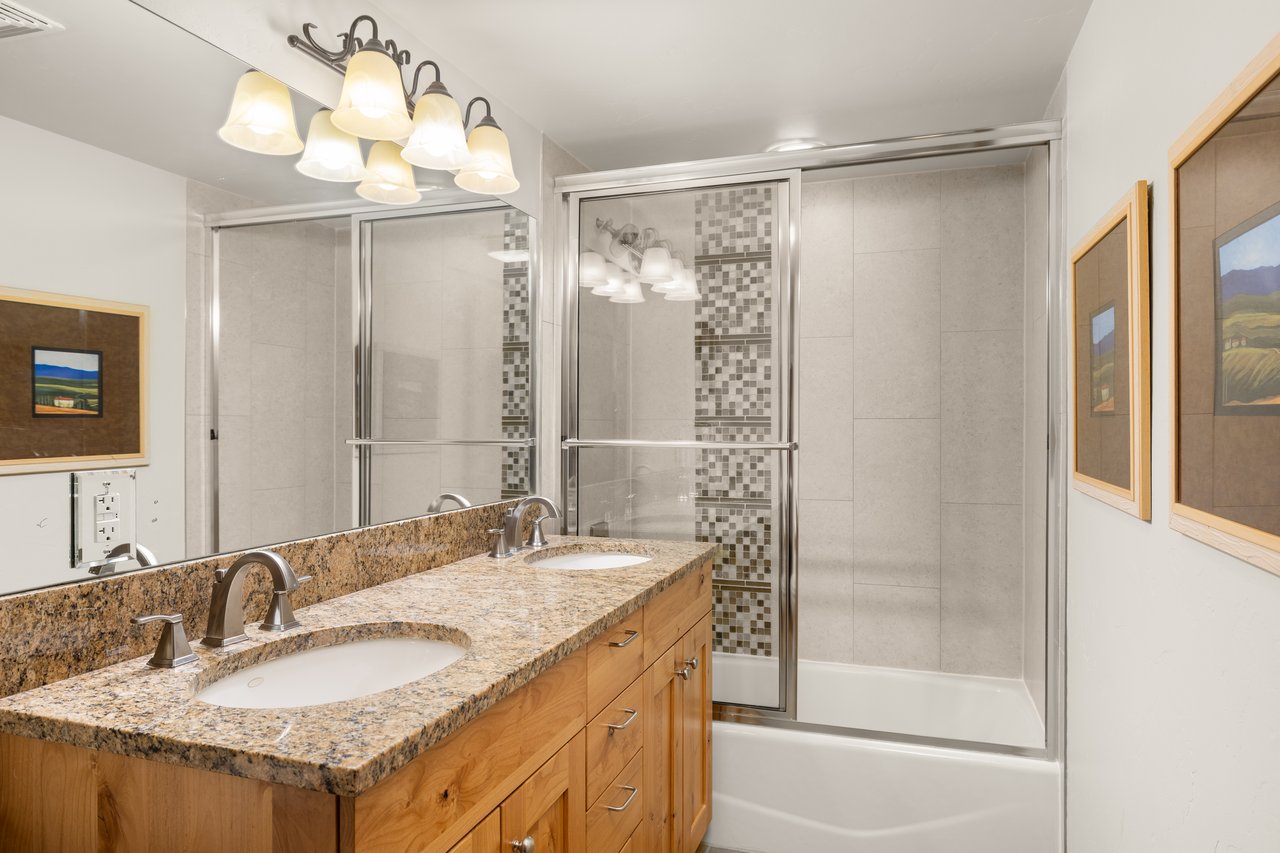 Luxury Riverfront Rental