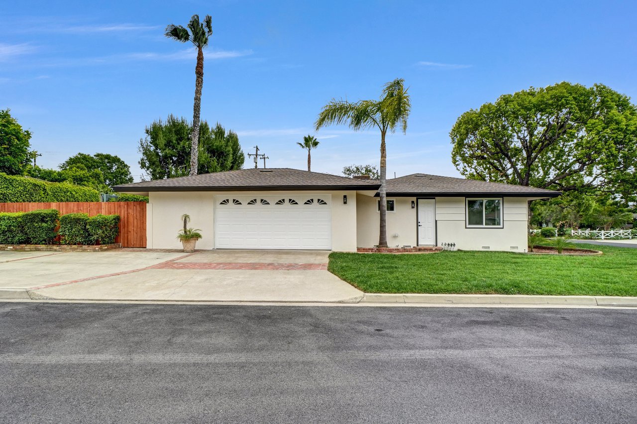 13382 Mount Hood Dr