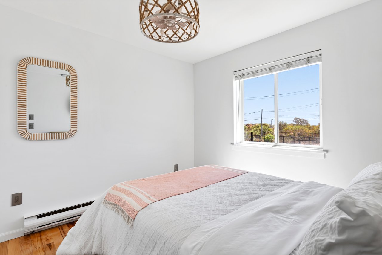 16 Navy Road, Unit 202