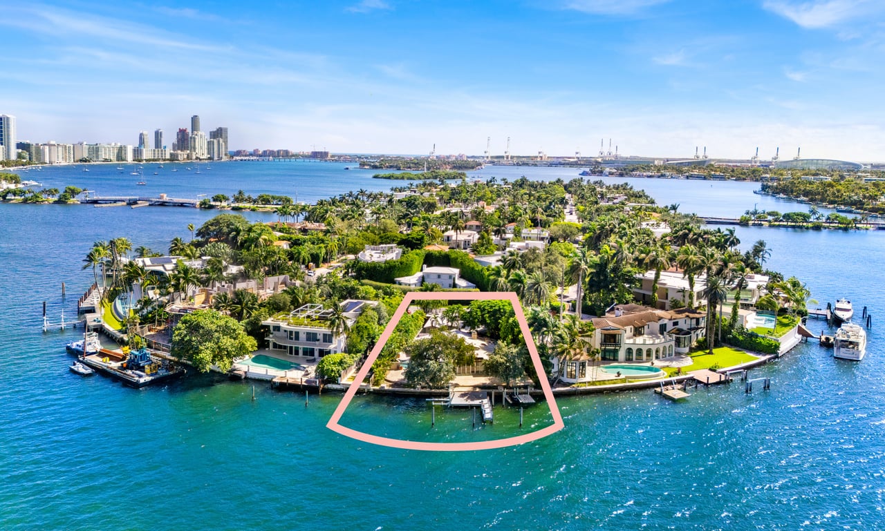 444 W Rivo Alto Drive