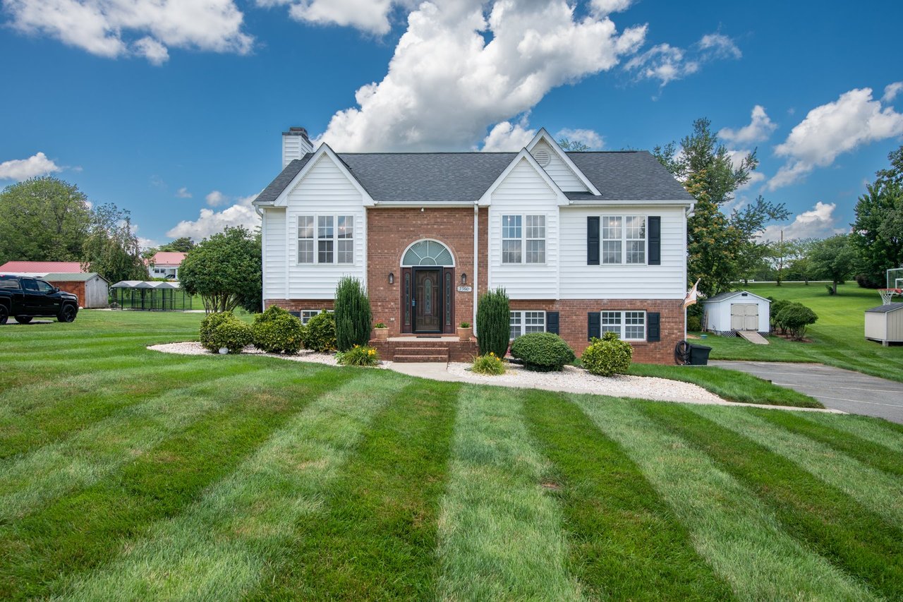 5990 Brittans Dr