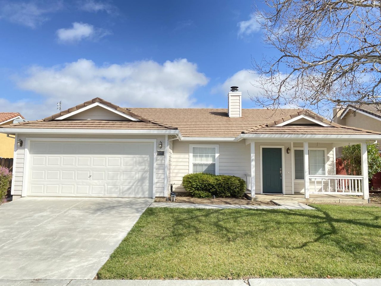 1700 Hickory Court Court