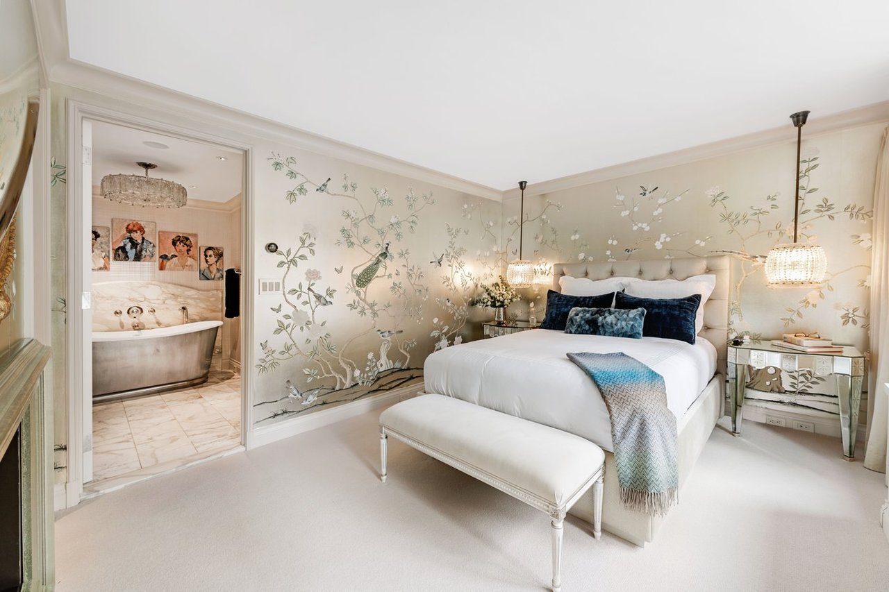 210 Central Park South, 11CD