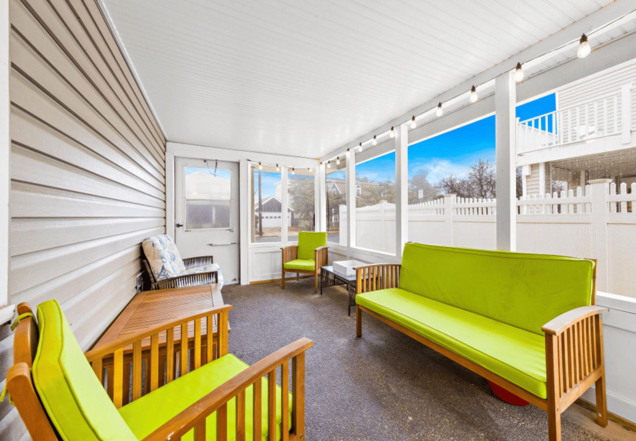 18 E Dupont Ave, Brant Beach (Ground Floor) 