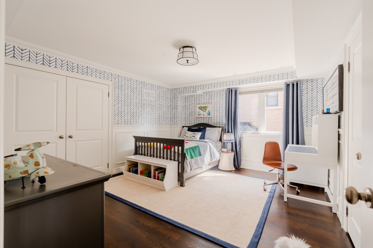 34B Long Crescent