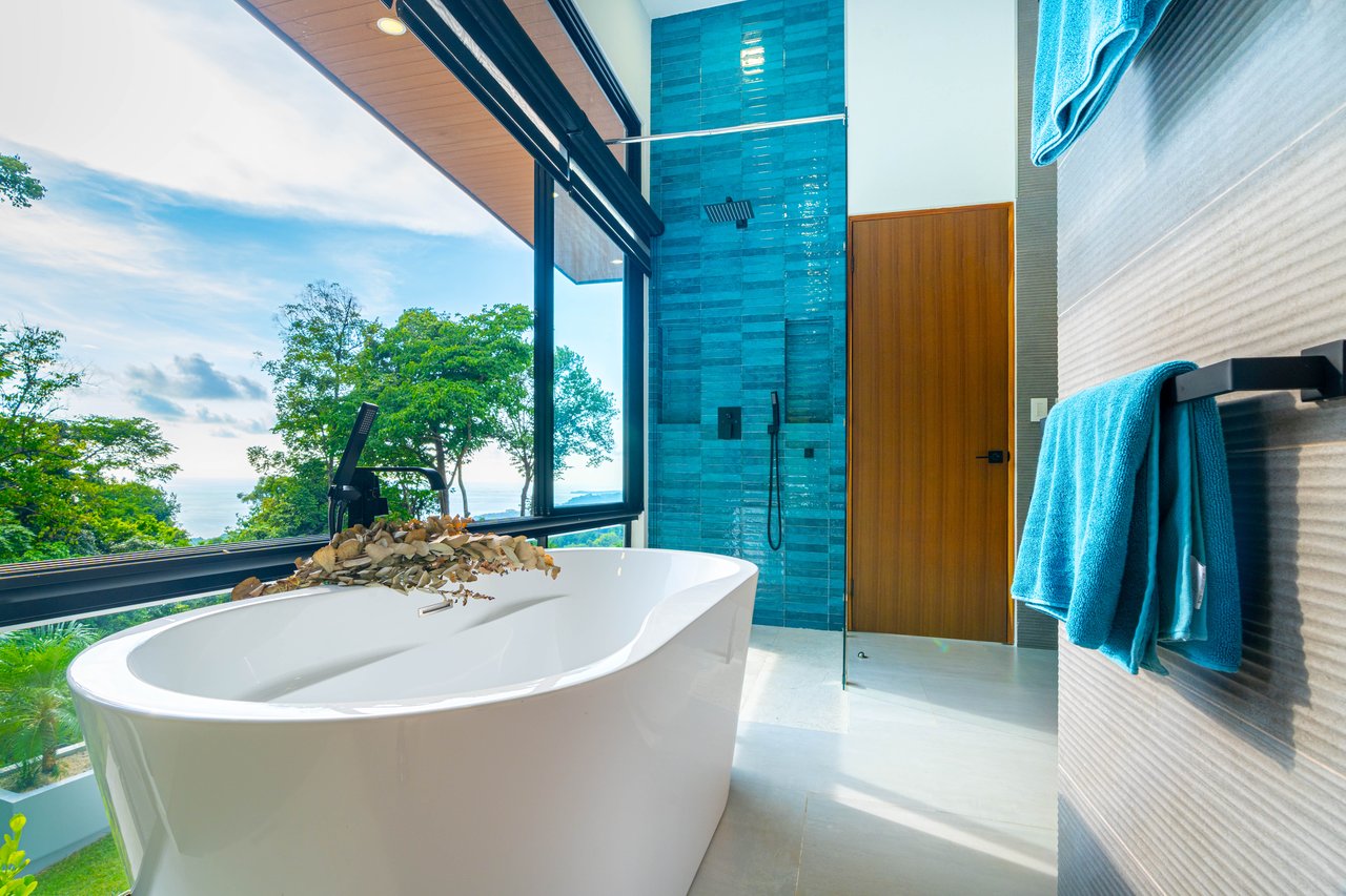 Luxury 4-Bed Home with Ocean & Jungle Views in Ojochal