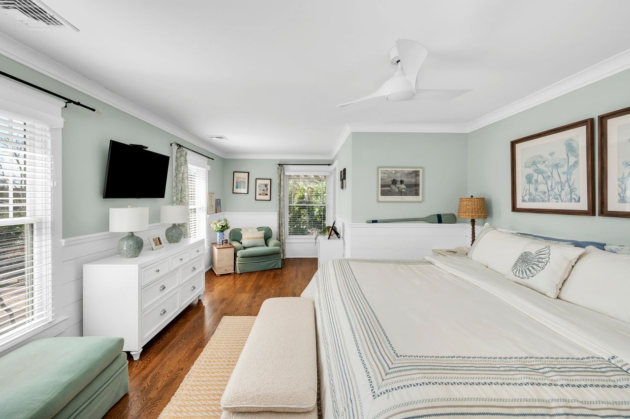 Exclusive Curtis Point Home with Pool