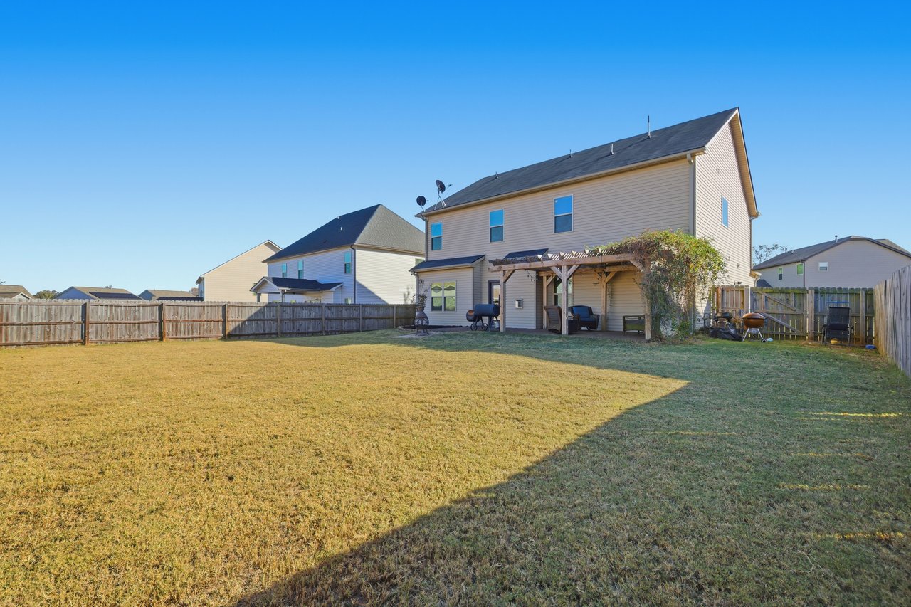 24 Dunsborough Drive