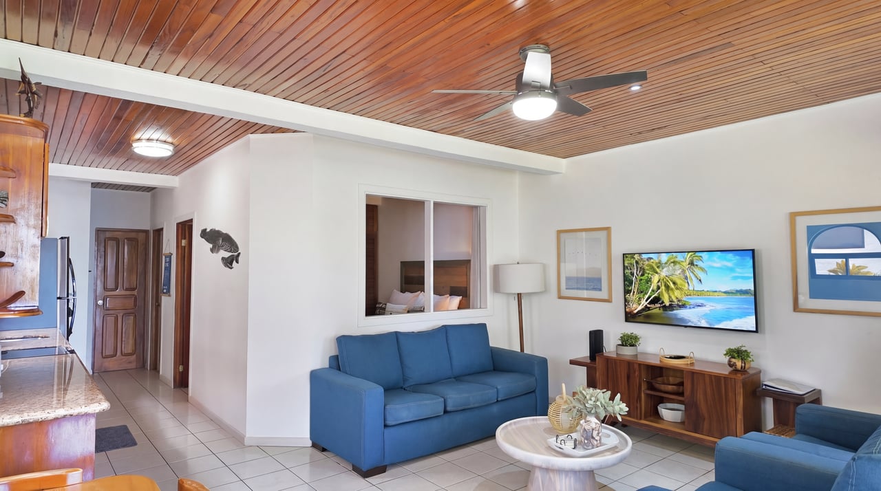 Flamingo Marina Cove 405 - Turnkey Beachfront Condo