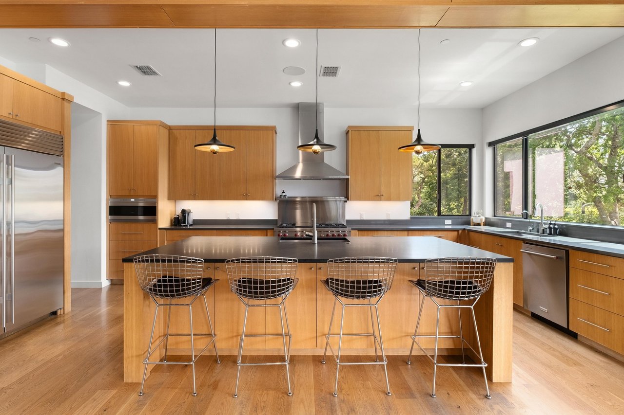 203 Wildcat Hollow and 100 Redbud Trail
