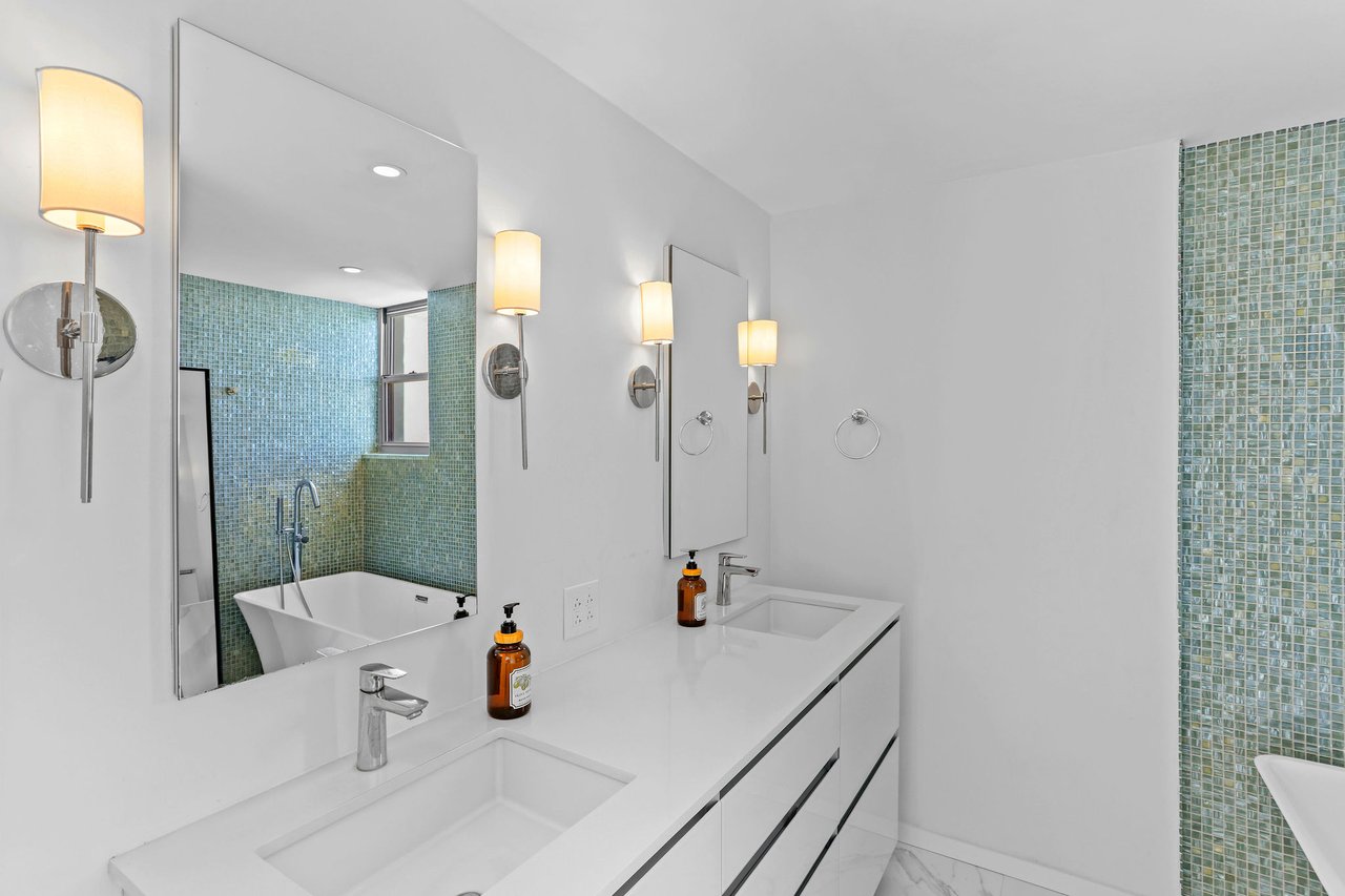 Cond. PRILA #17C, 70 Kings Court, Condado