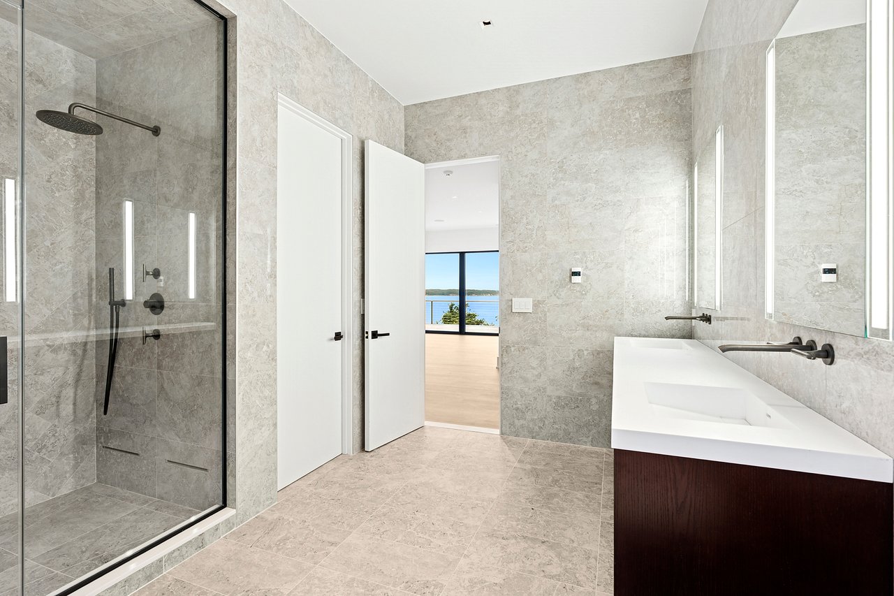 15 North Neck Lane, Montauk