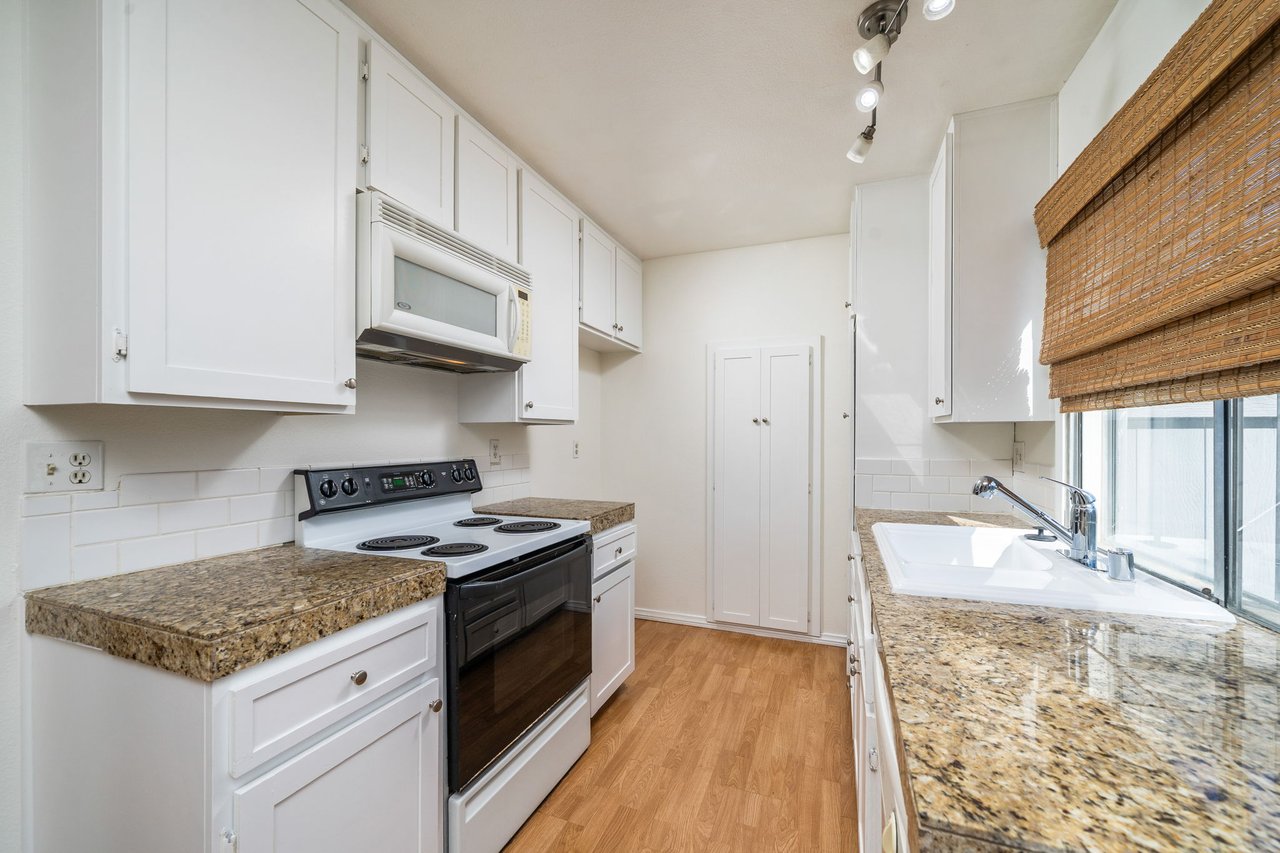 960 E Bonita Avenue 91