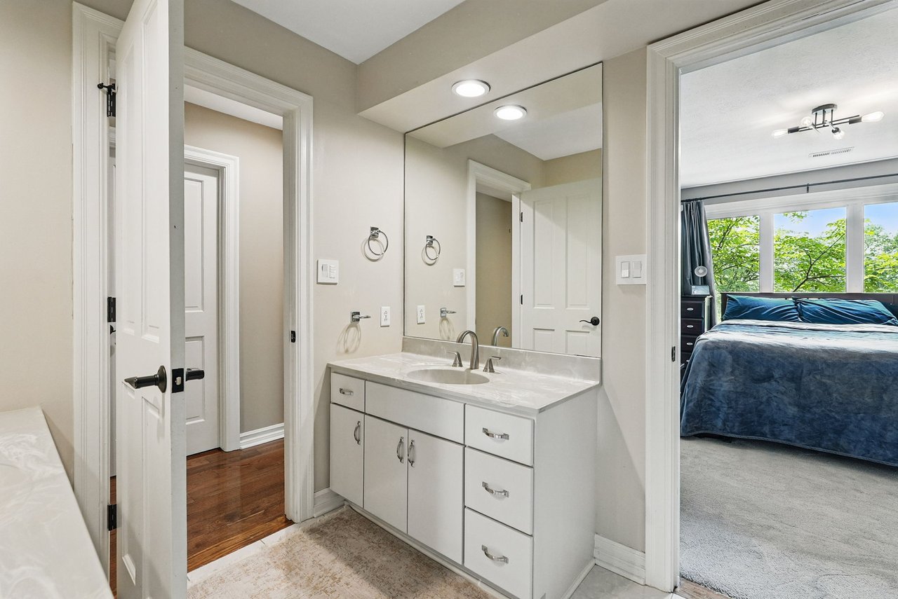 559 Normandy Ct