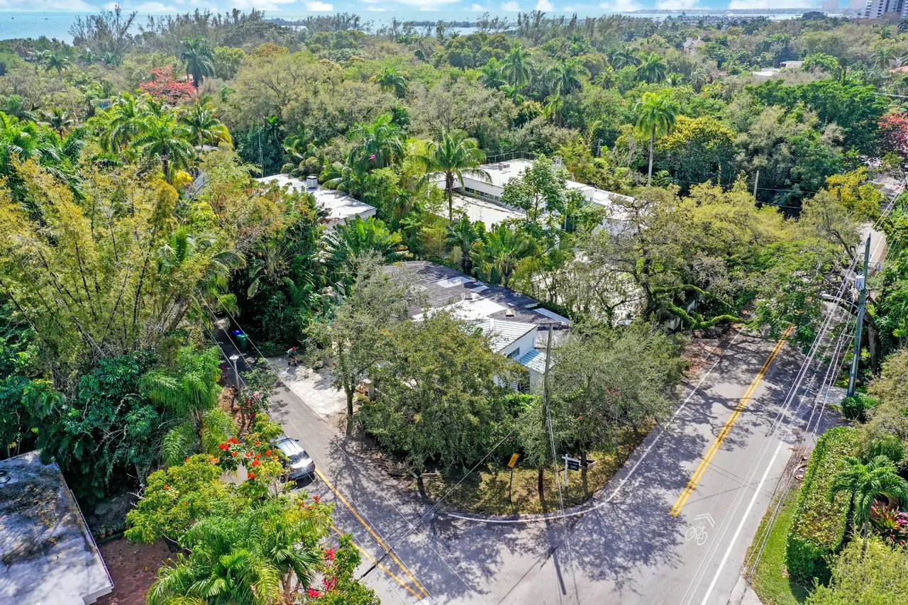 3200 Morris Lane