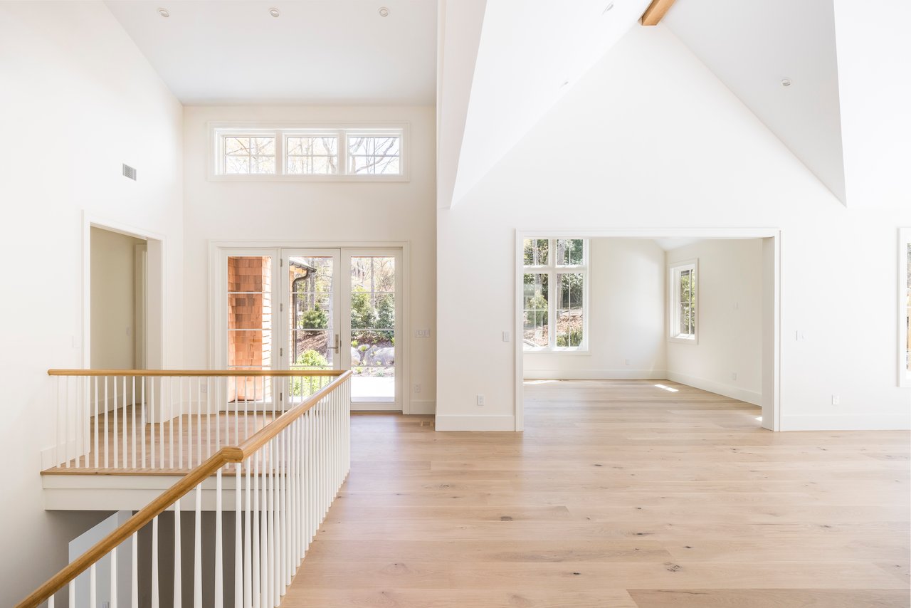 21 Ocean Pkwy, East Hampton