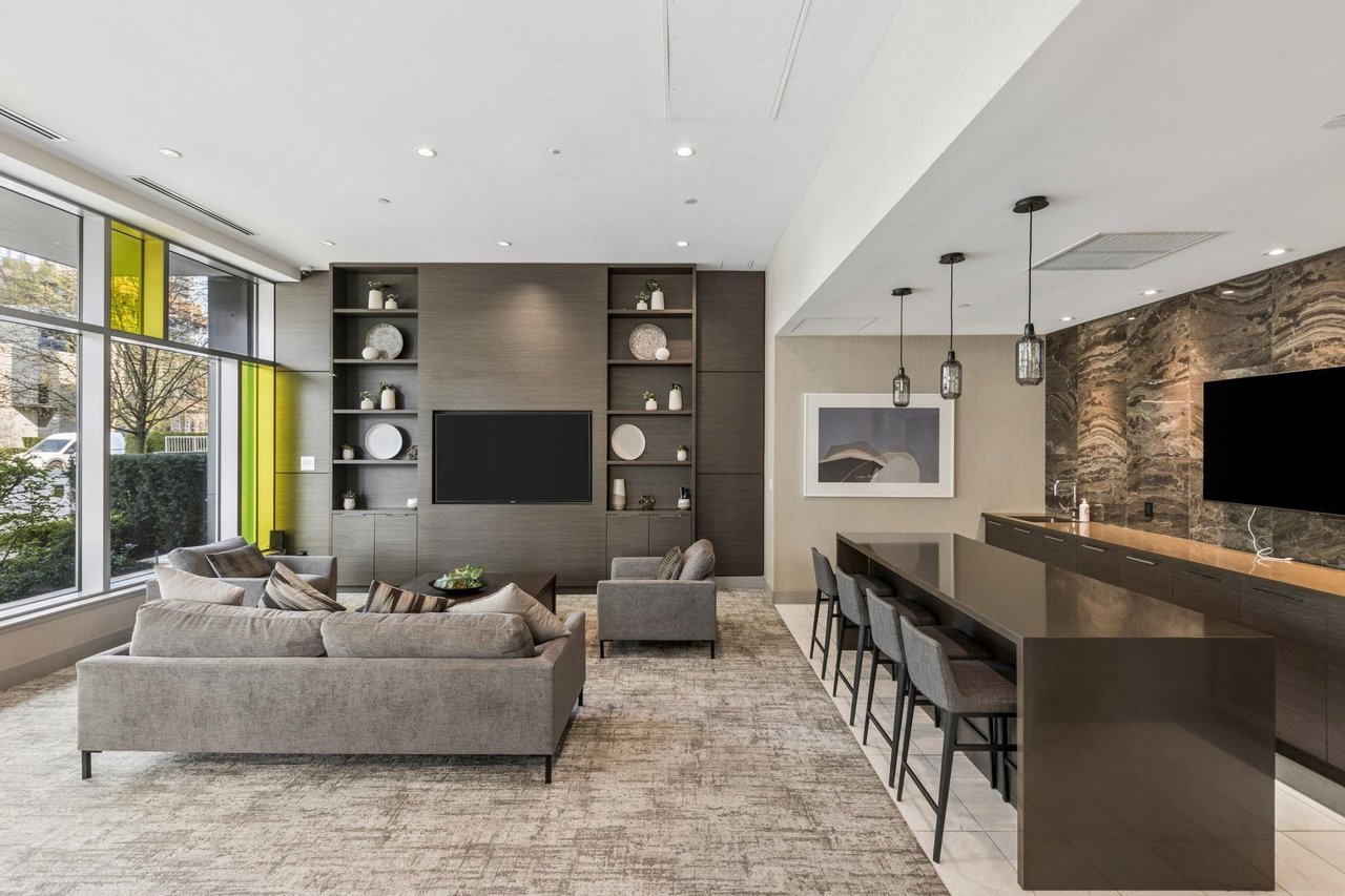 808-6700 Dunblane Ave Unit: 808