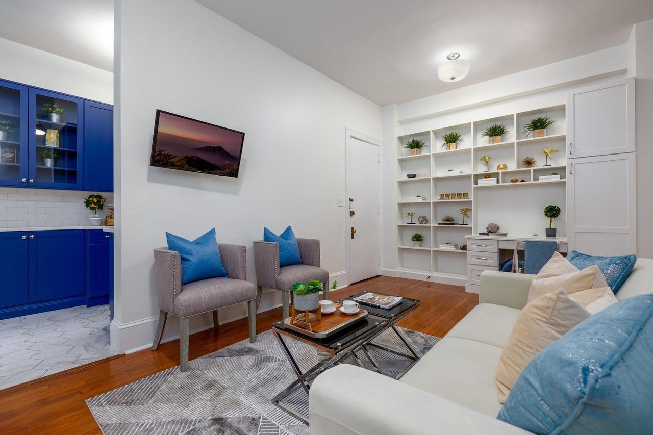 3039 Macomb St NW, Unit 18