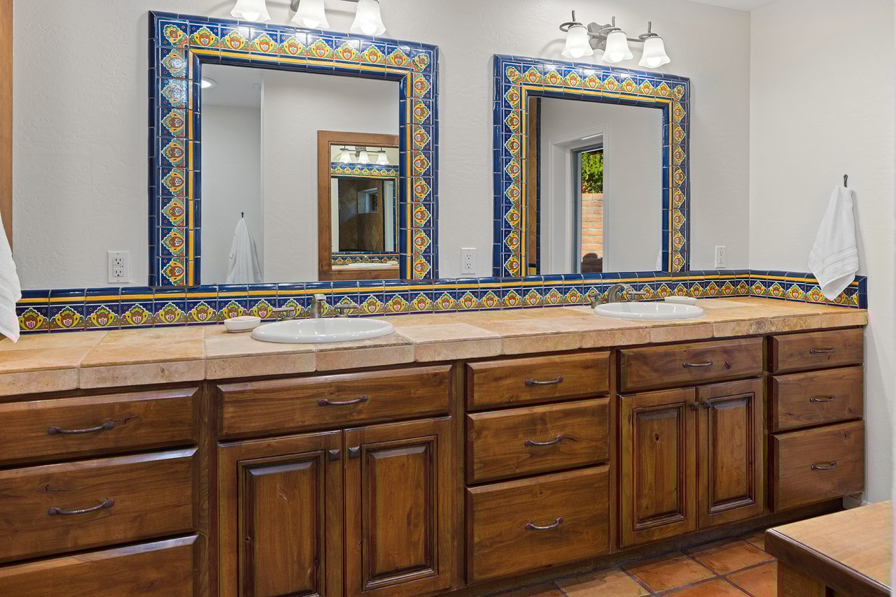 5401 E MARIPOSA Street