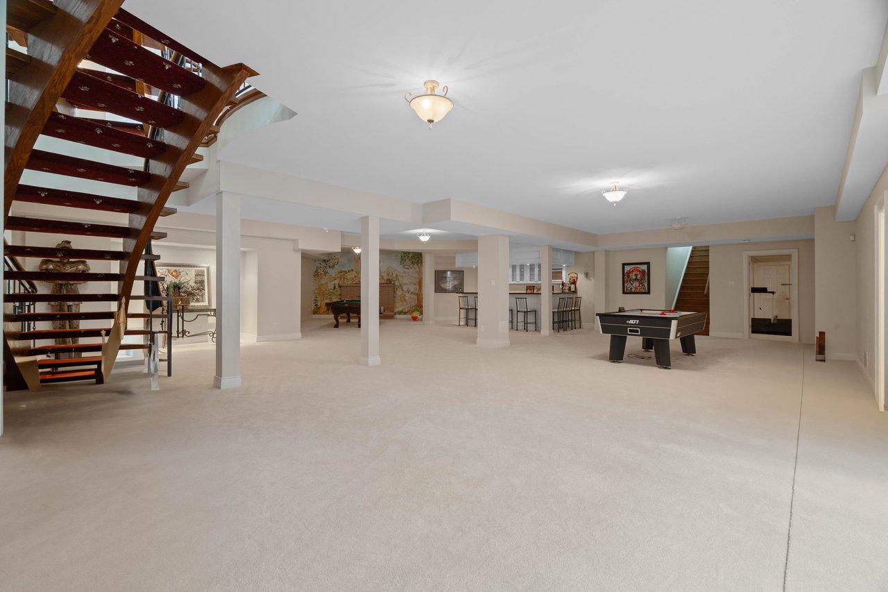 Neoclassical Residence