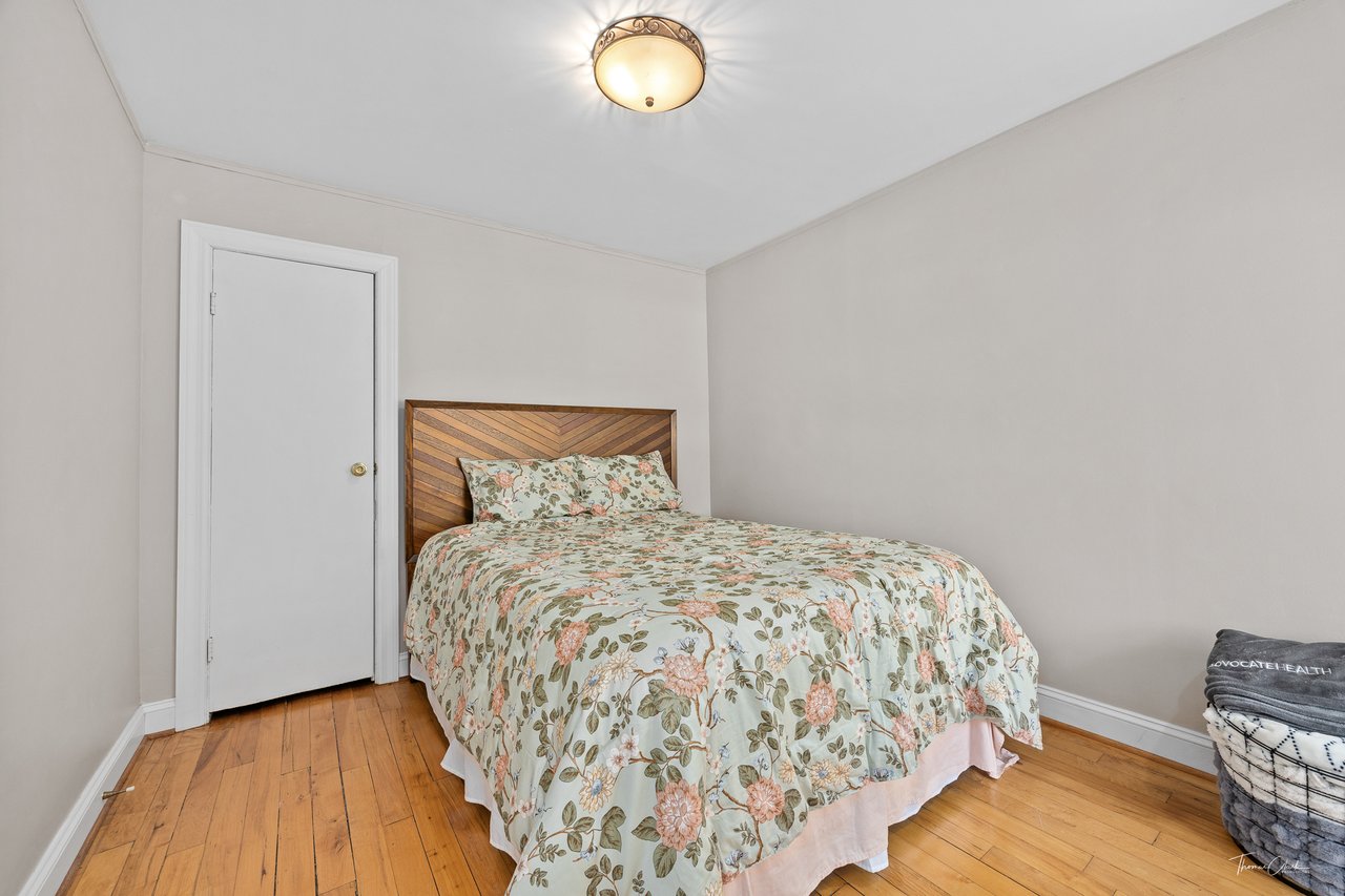 4046 Fairview Ave, Downers Grove