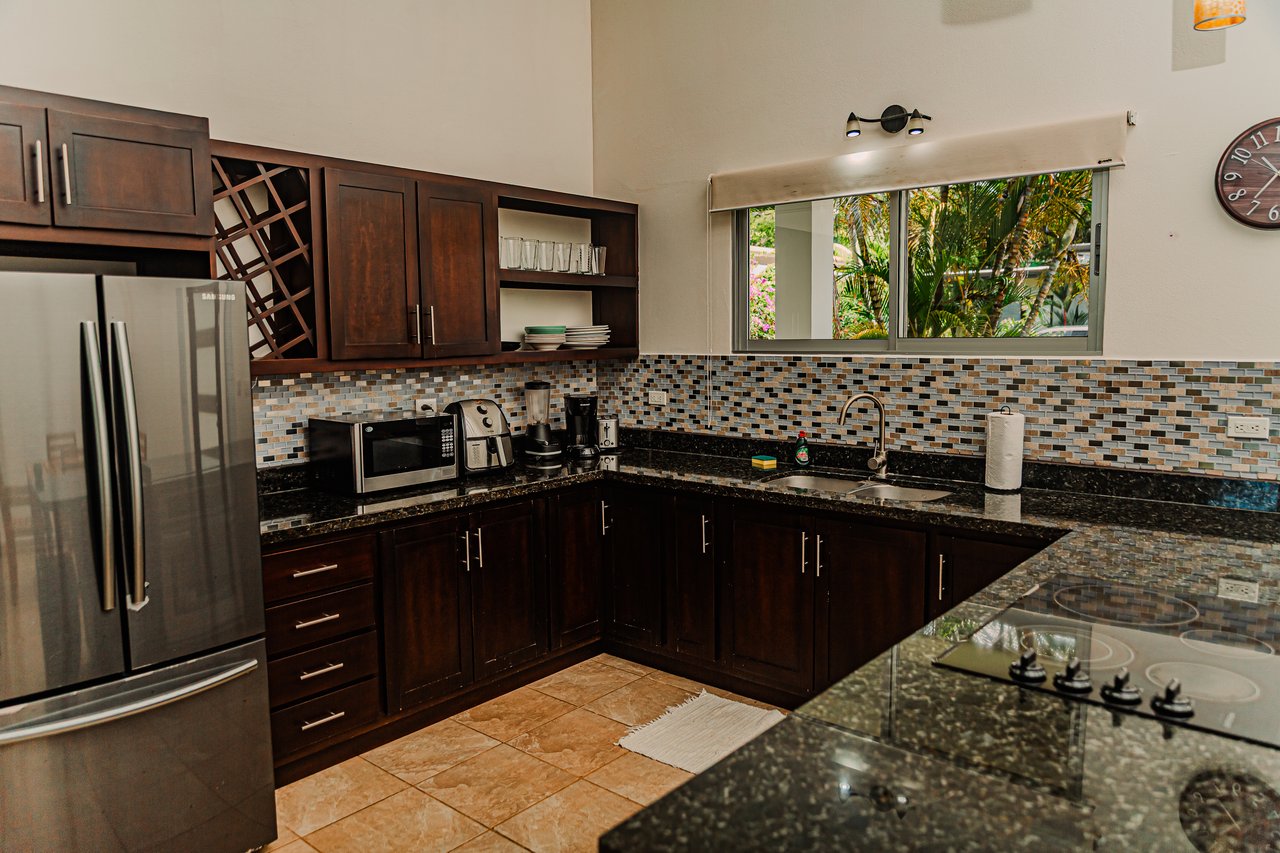 3 Bedroom Home Walking Distance to Playa Chaman – Villas del Sol, Bahía Ballena