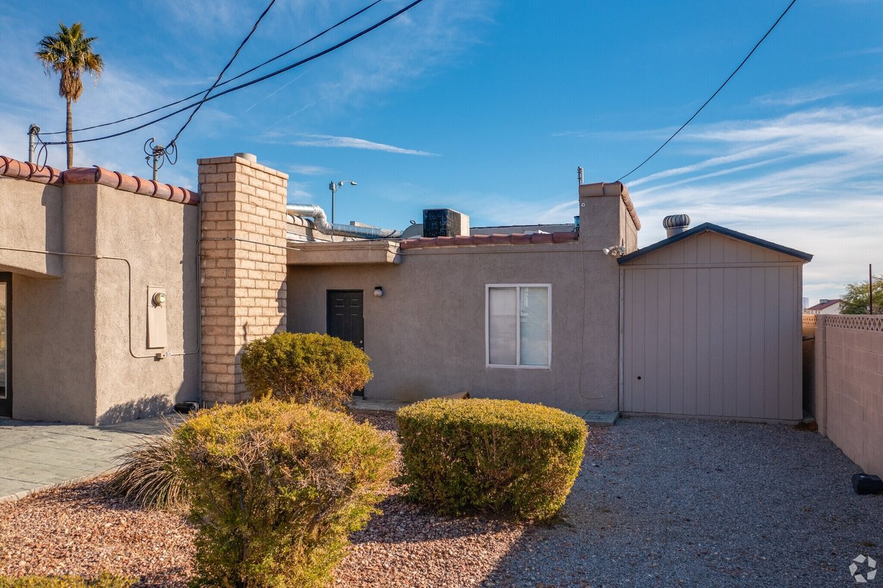 2545-2595 S Torrey Pines