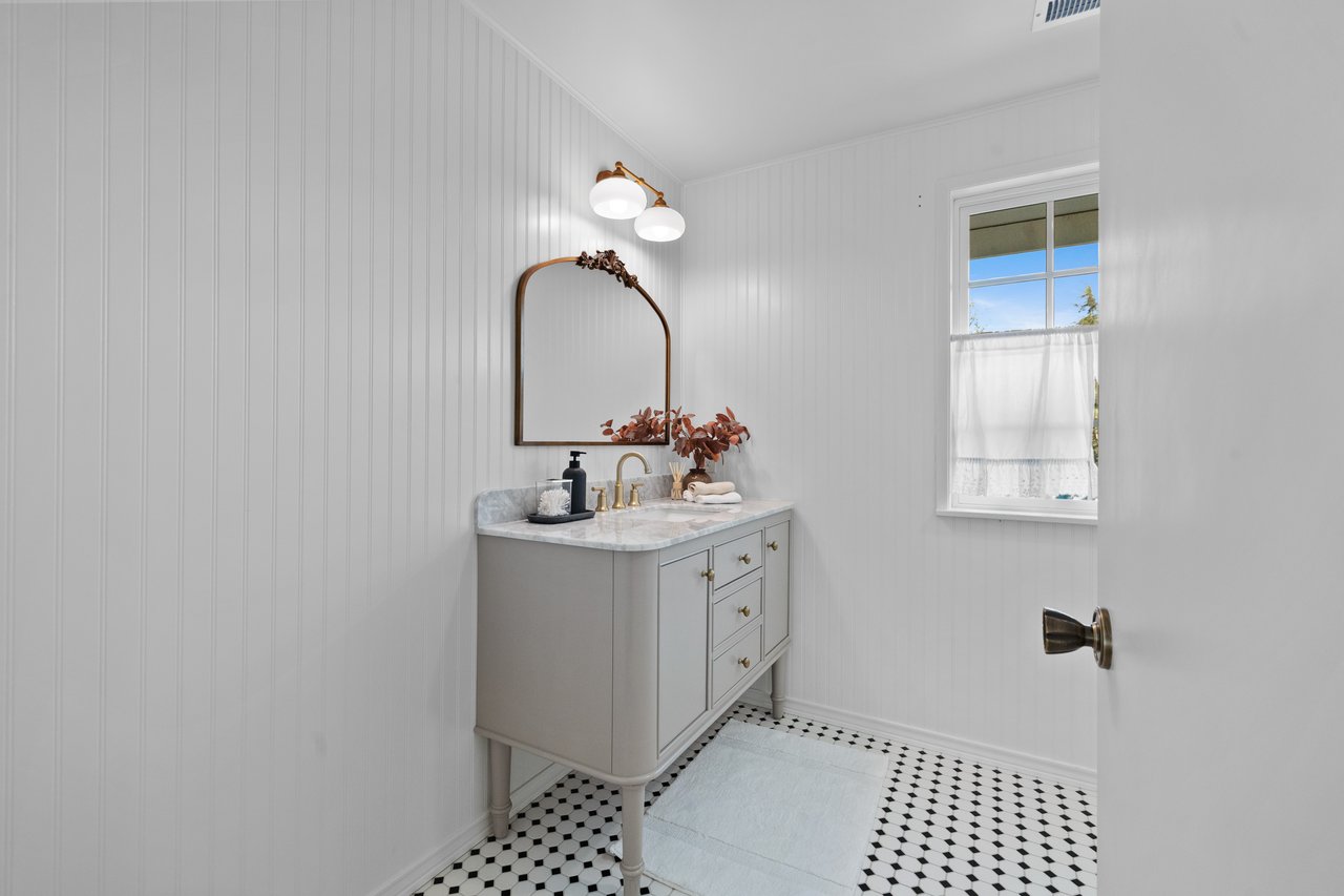 17118 103rd St SE, Snohomish, WA 98290