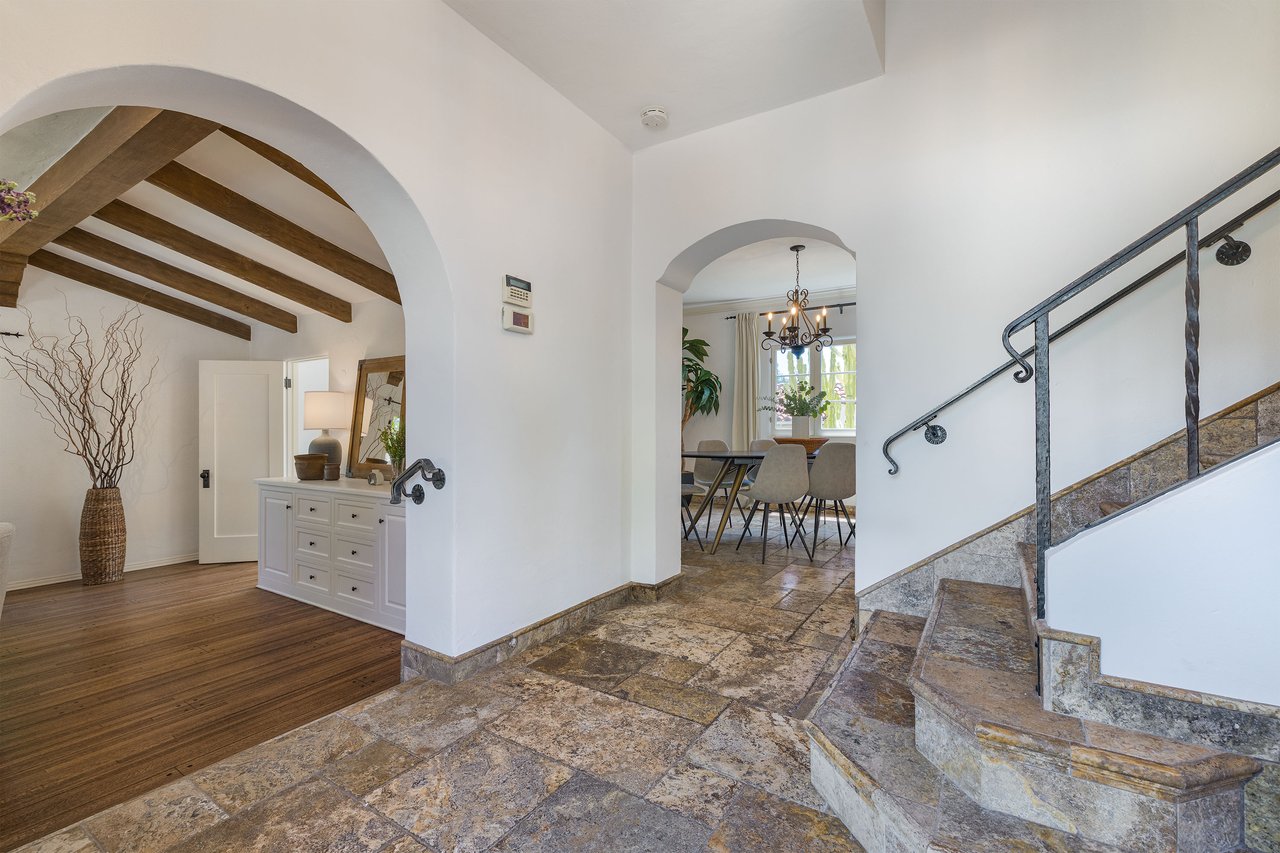 516 E Stocker Street