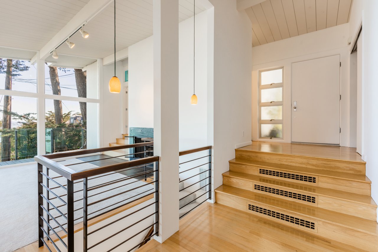 109 Marion Ave