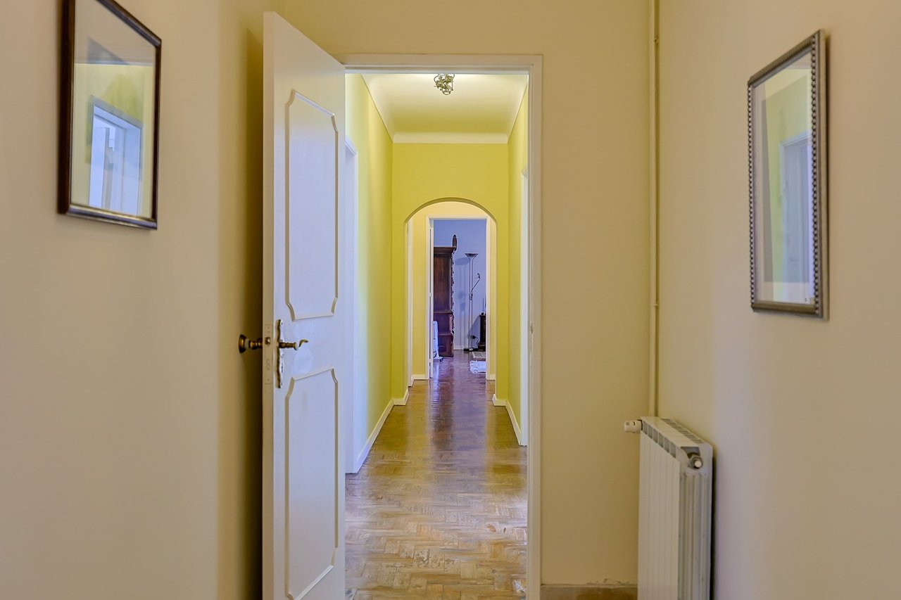 Exclusive Family Villa with Expansive Gardens Near Sintra’s UNESCO Heritage Centre