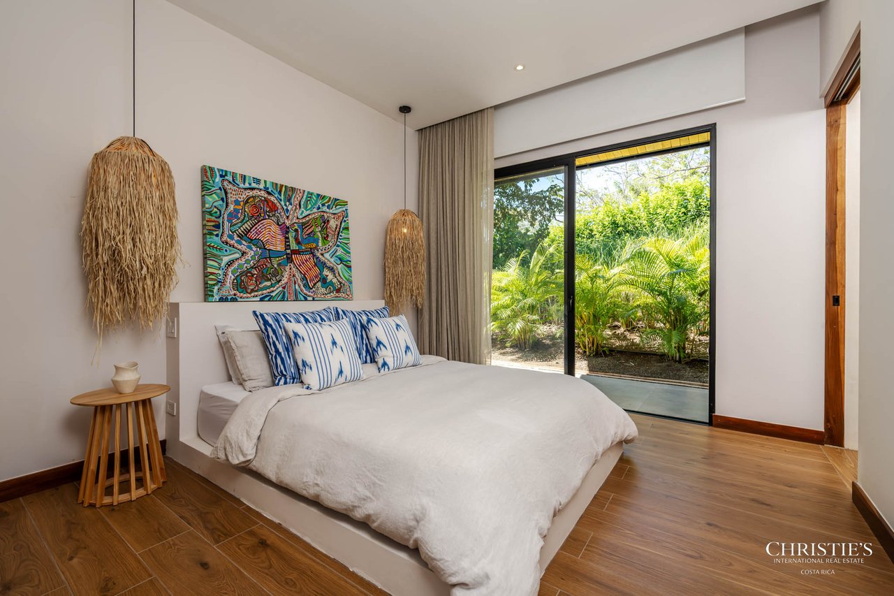 Casa Lola – Contemporary Beachside Oasis in Playa Grande