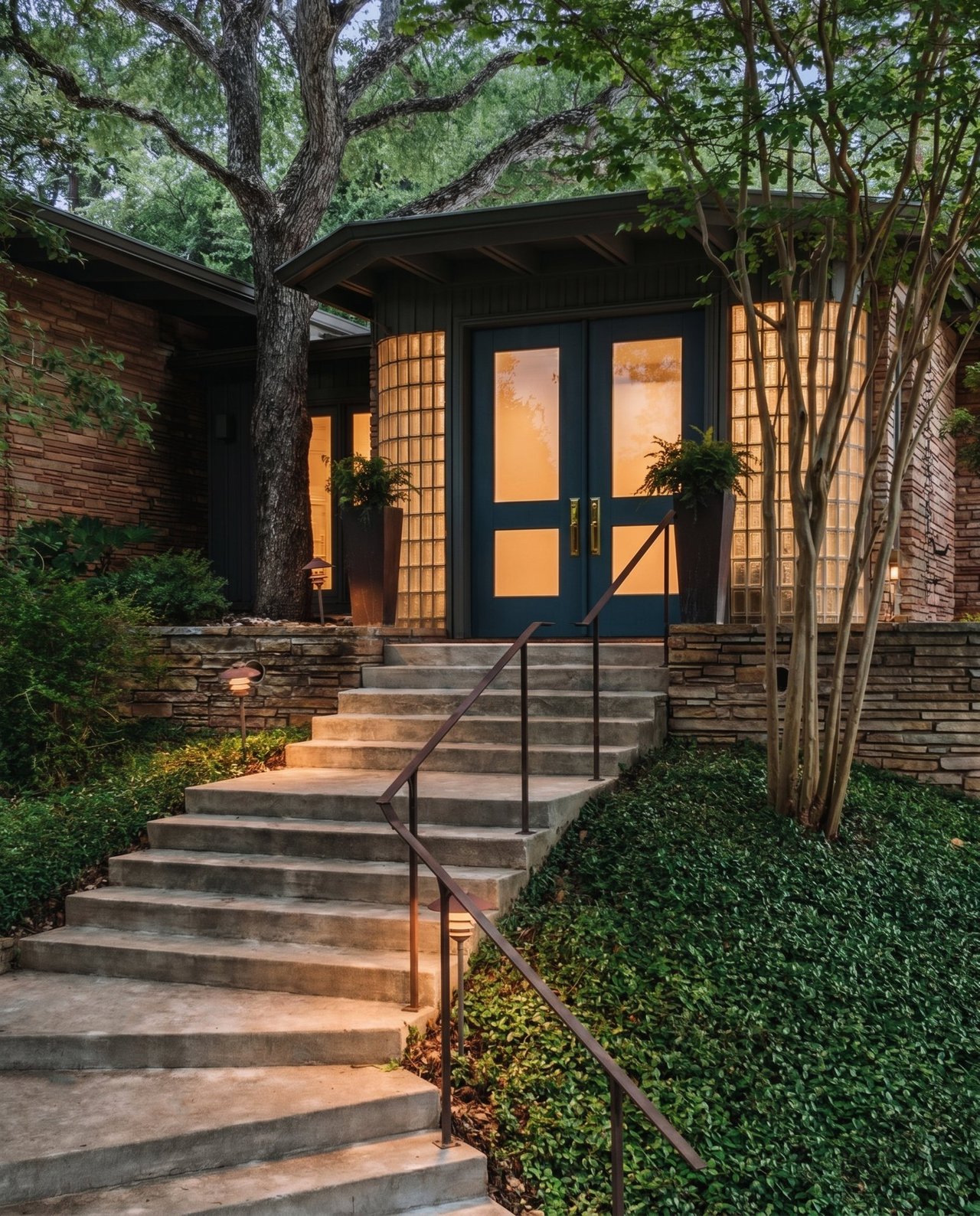 3304 Cherry Tree Circle