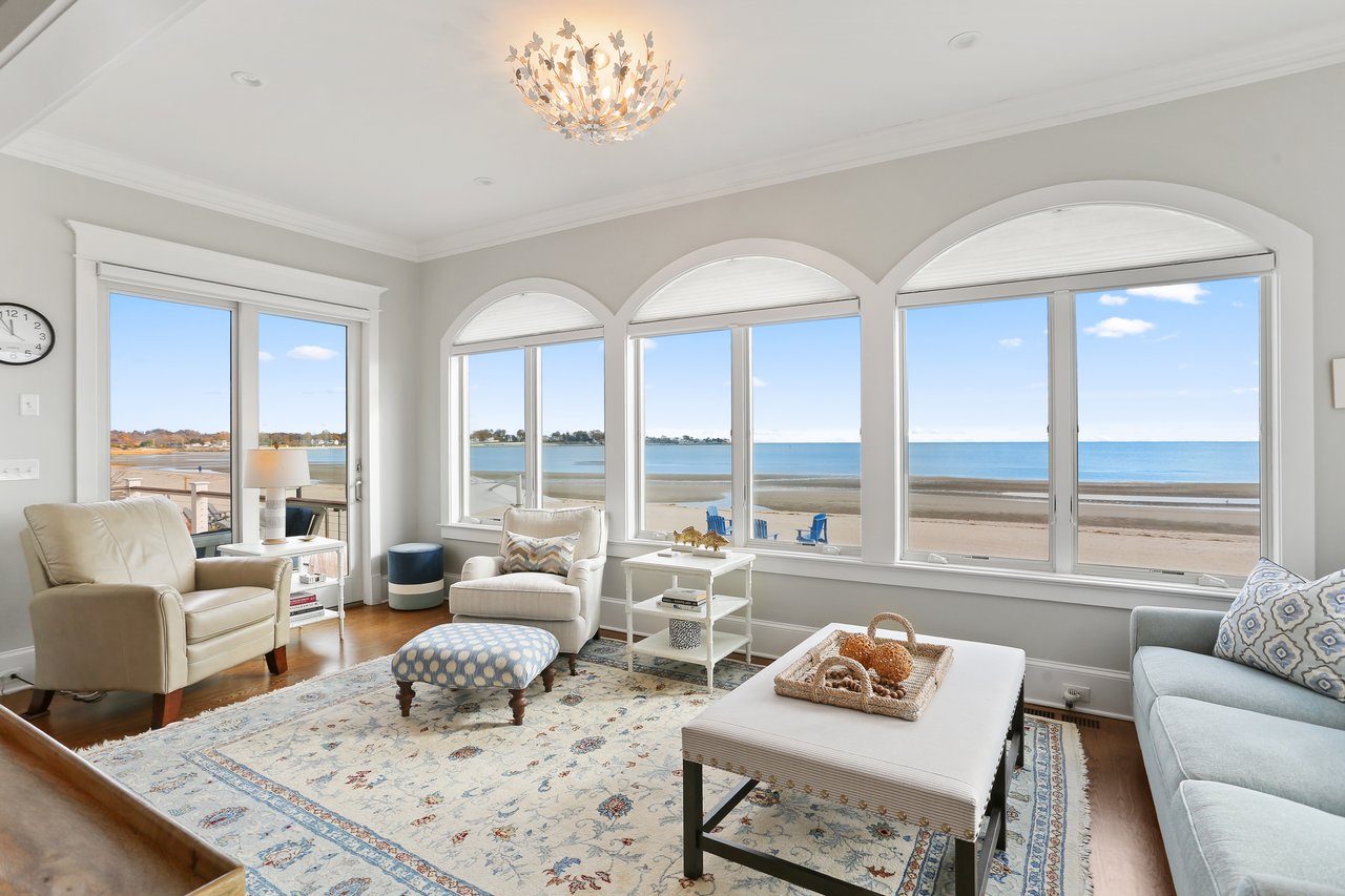 WATERFRONT LUXURY * PRIVATELY SOLD * RECORD SETTING PRICE