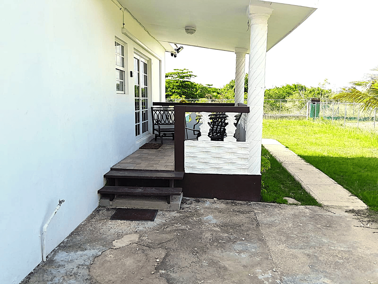 Suburban Comfort 1 bedroom apartment