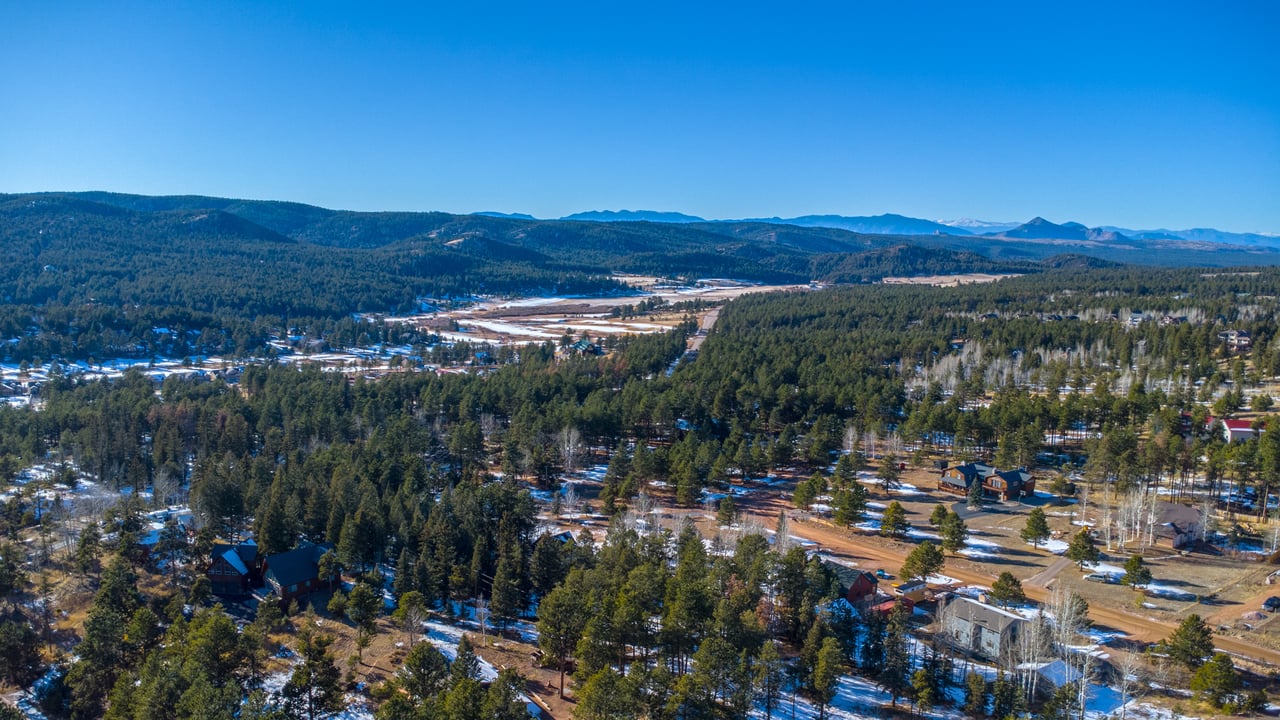 607 W Lovell Gulch Road