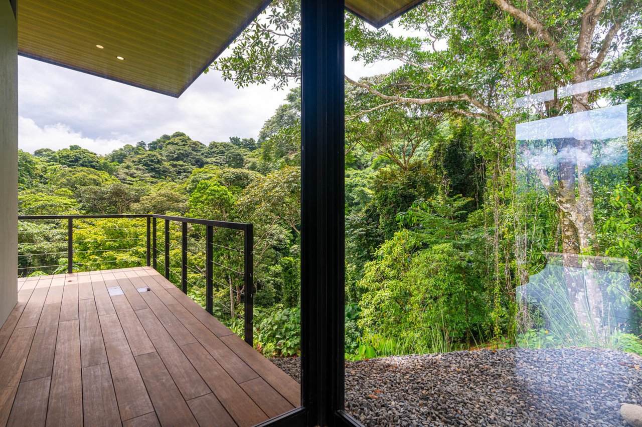 Ojochal Modern Jungle Home with Infinity Pool & Mountain Views