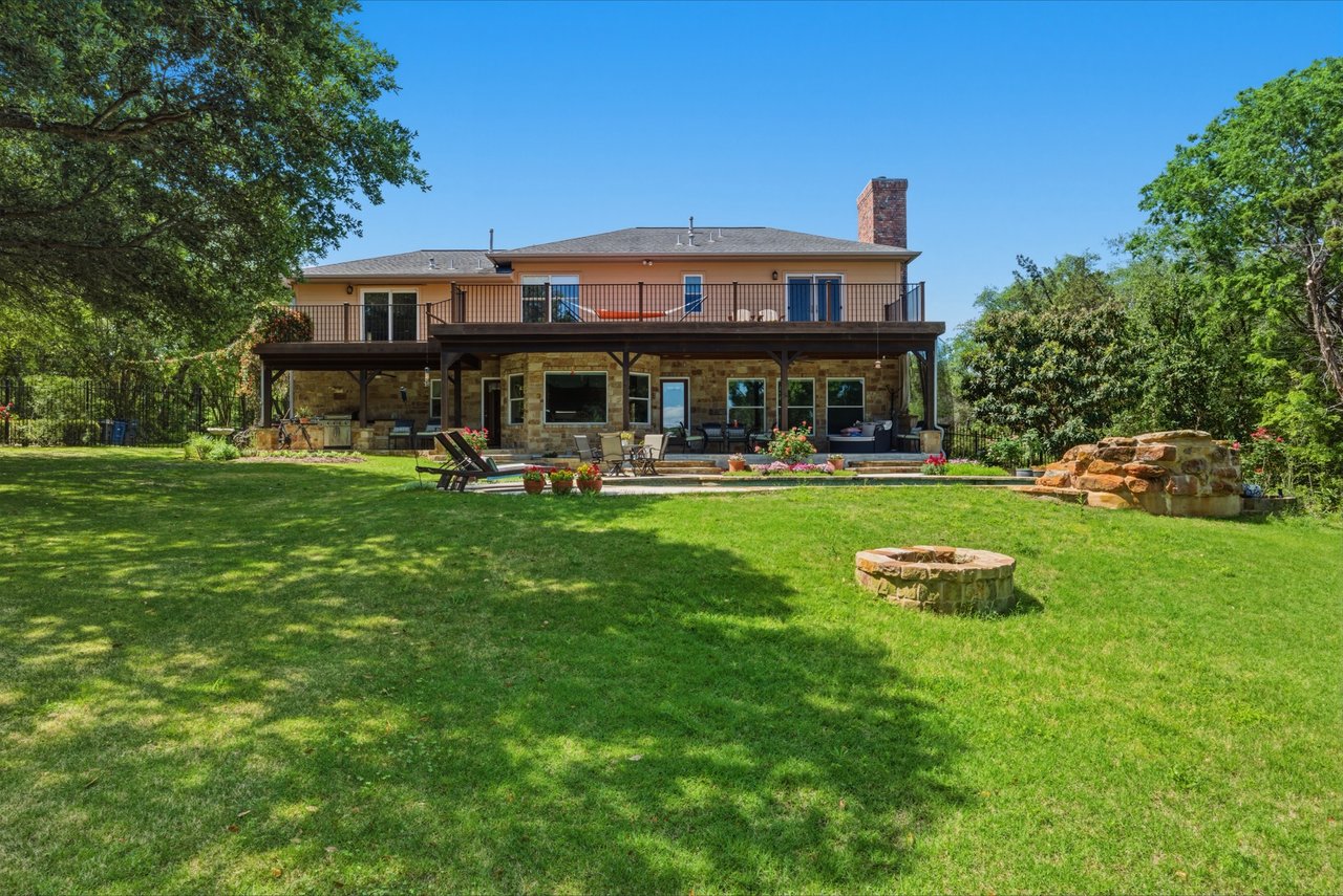 Tucked Away in West Lake Hills