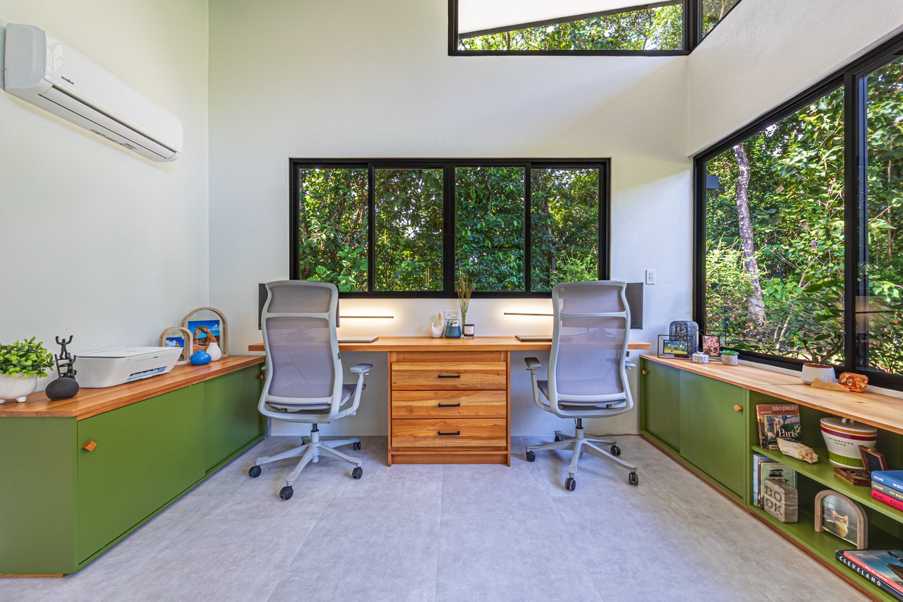 Contemporary Mountain View Villa – 5 Minutes to Playa Dominical