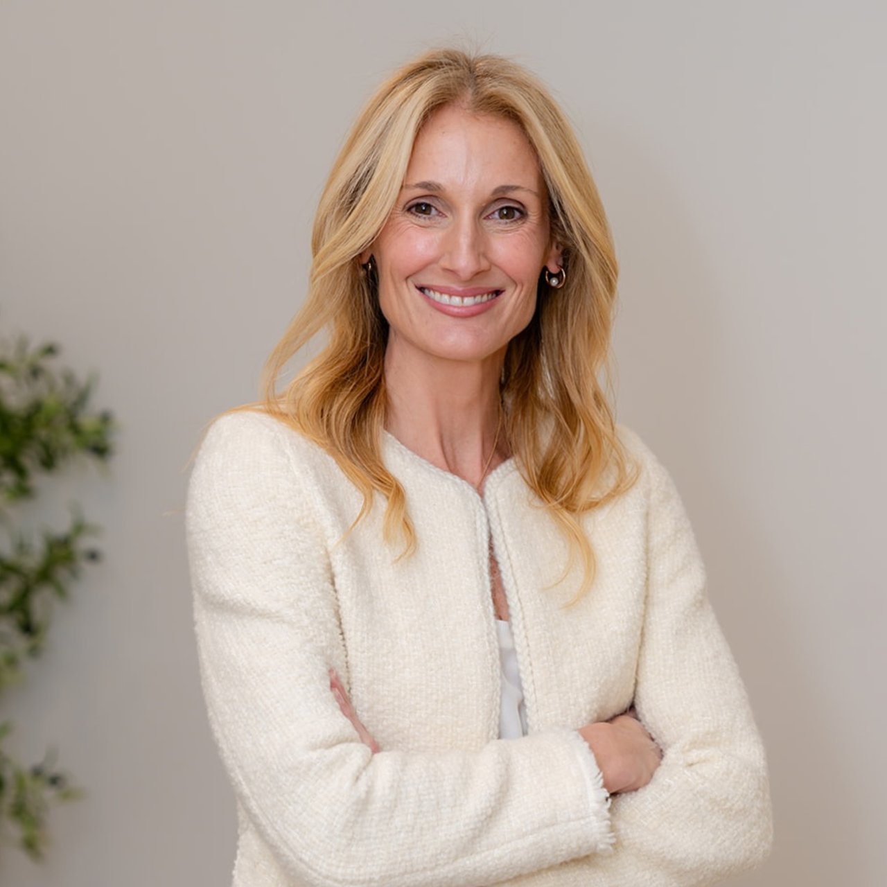 Beth Vaccaro Darien, CT Real Estate Agent Headshot
