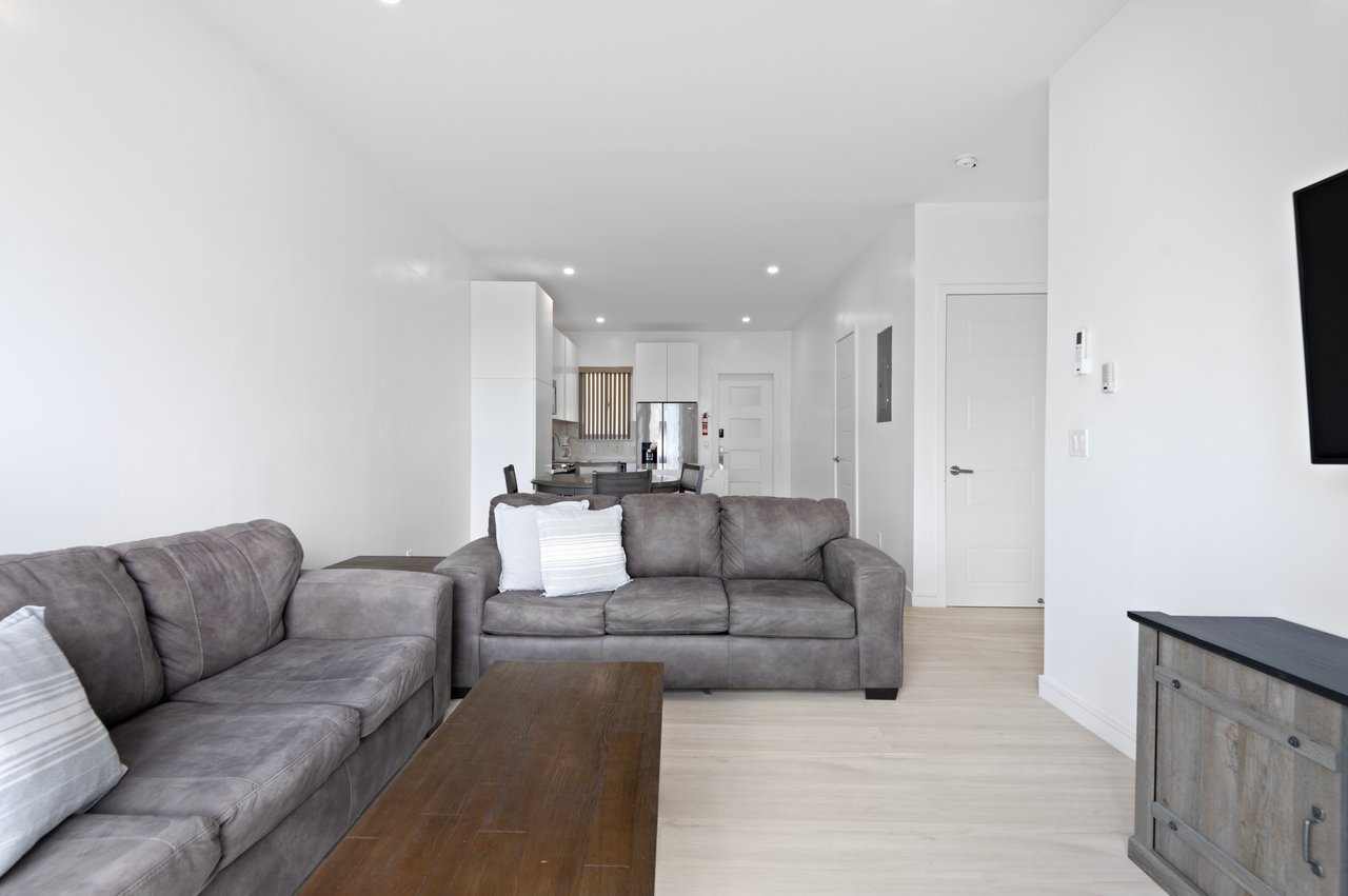 Unit 19, Miramar Coastal Residence