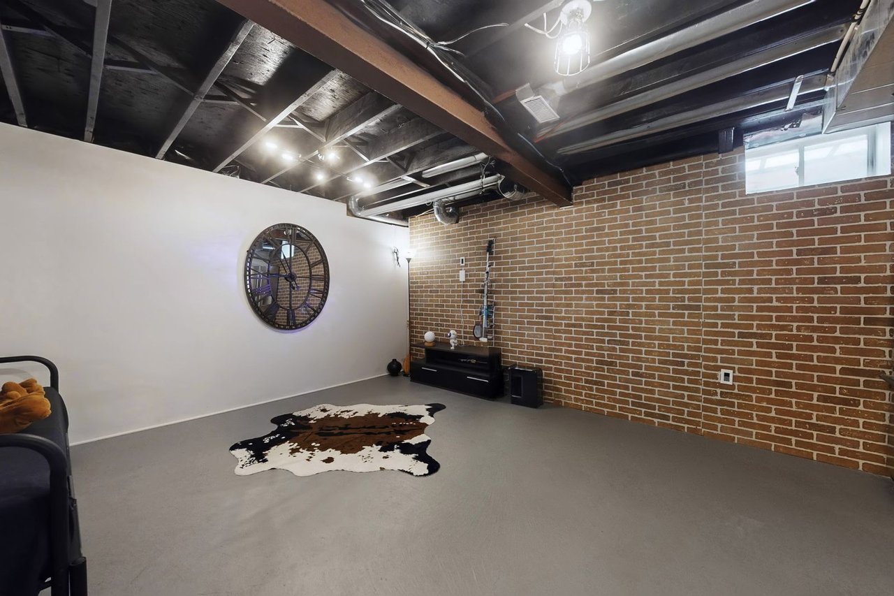 727 Vellore Park Avenue