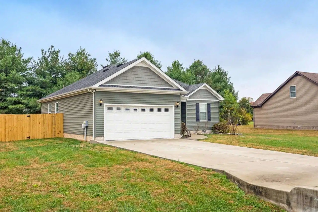 Like New 3BR 2BA in Blackman Schools Sold!
