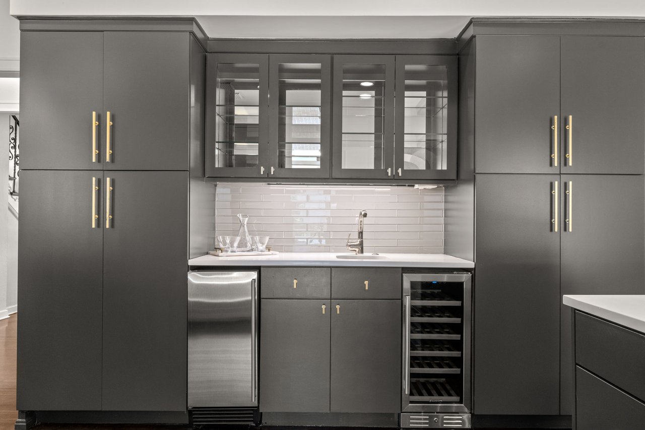 Luxury Property in Olmos Park